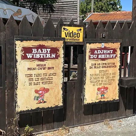 Do Mi Si La Do Re Quarto em Acomodações Particulares Dorenaz