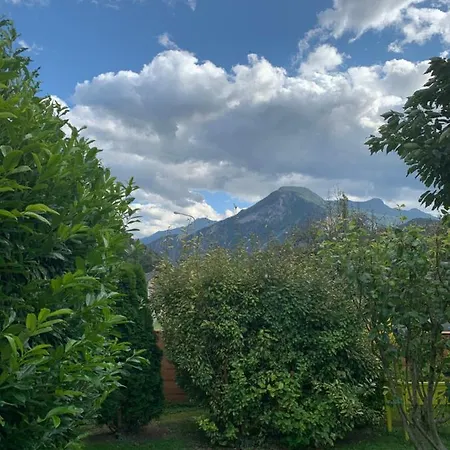 Do Mi Si La Do Re Quarto em Acomodações Particulares Dorenaz